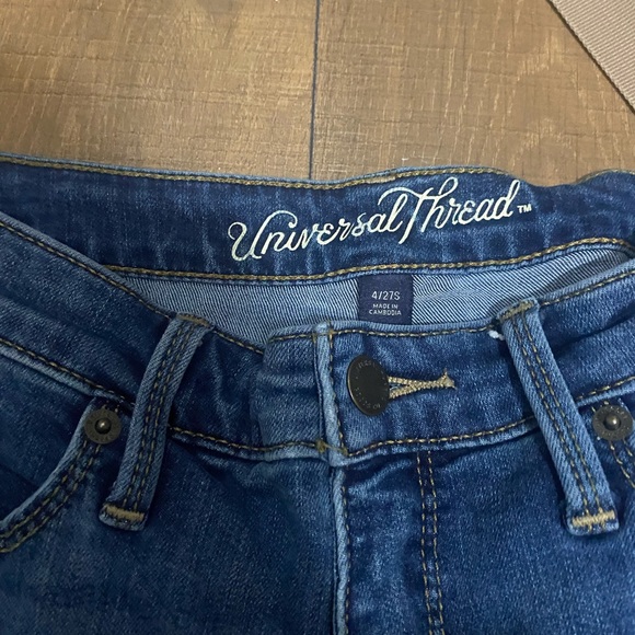 Universal Thread skinny jeans - Picture 2 of 2